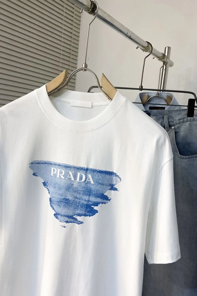 Prada T-Shirts Neat 171577
