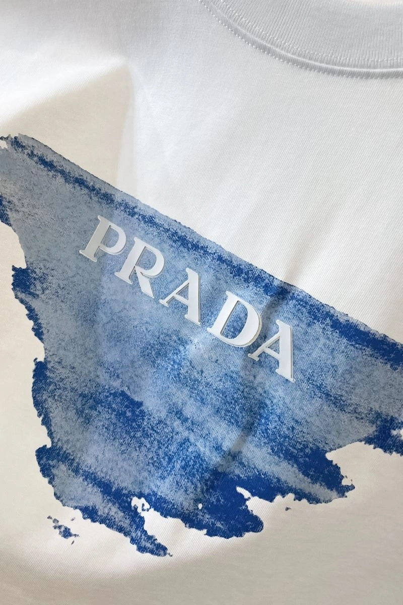 Prada T-Shirts Neat 171577
