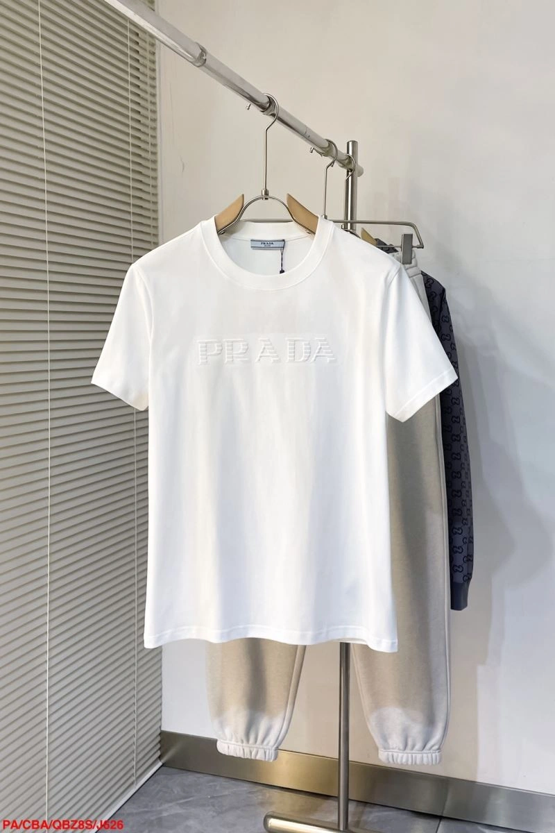 Prada T-Shirts Vibrant 171531