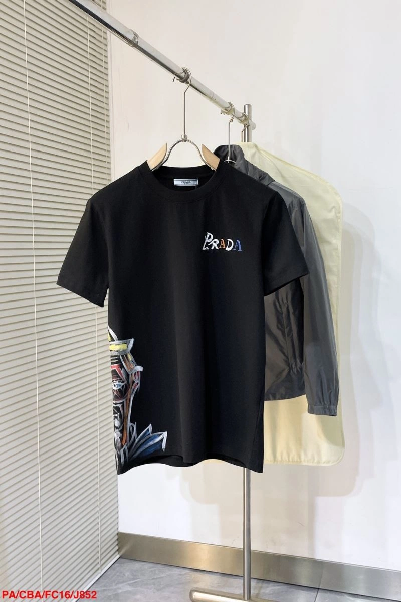 Comfortable Prada T-Shirts 171578