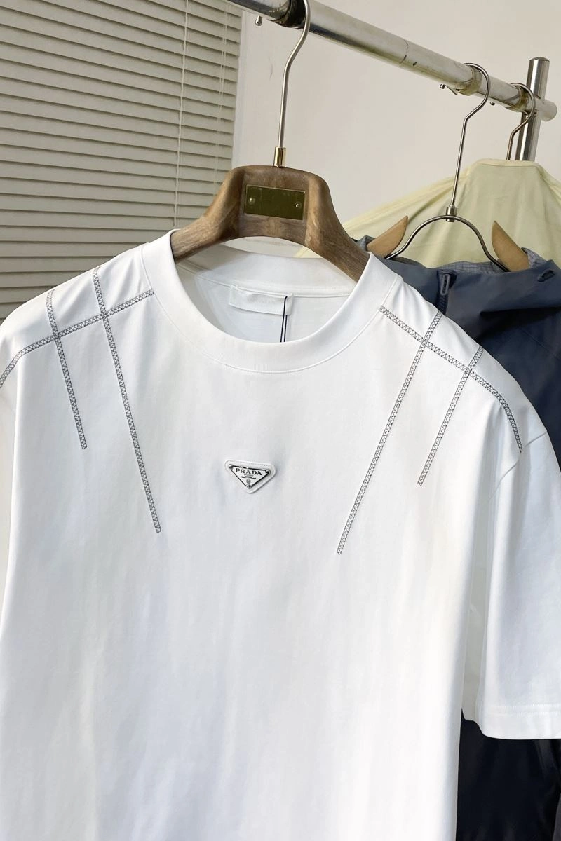 Breathable Prada T-Shirts 171564