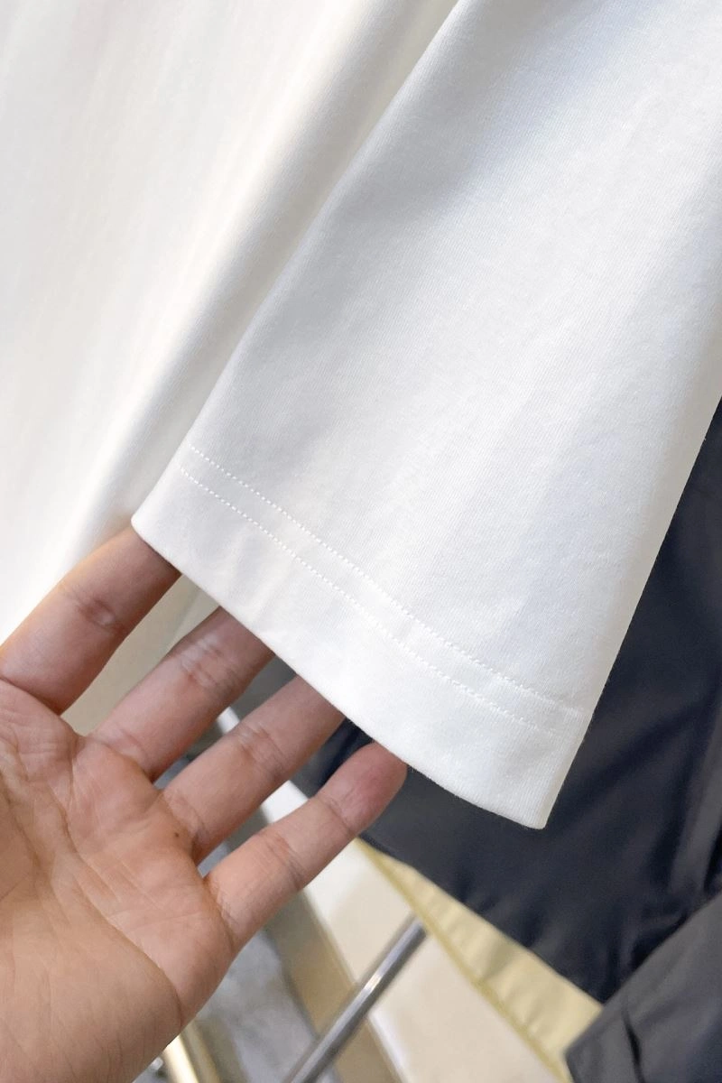 Breathable Prada T-Shirts 171564