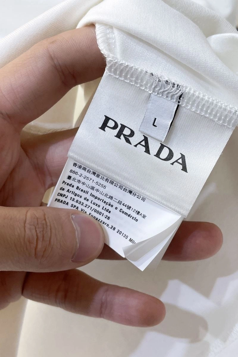 Breathable Prada T-Shirts 171564
