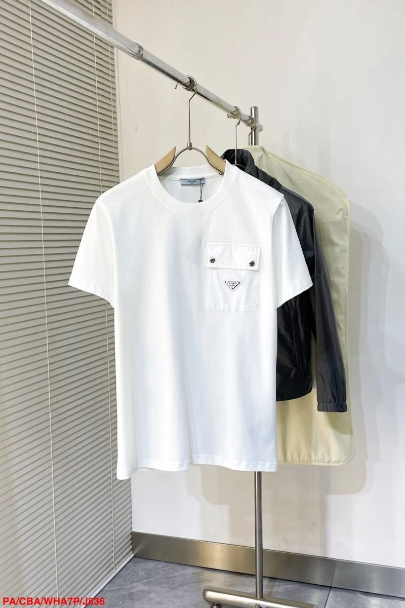 Prada T-Shirts Snug 171601