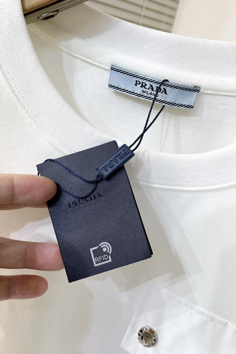 Prada T-Shirts Snug 171601