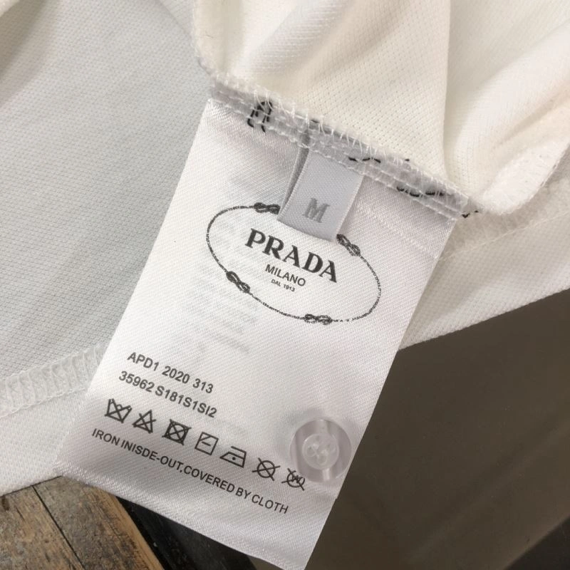 Prada T-Shirts GoodFit 171511