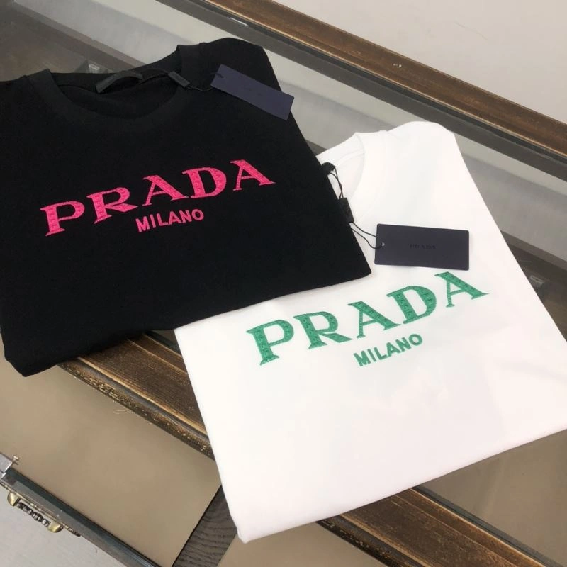 Prada T-Shirts TimelessDesign 171508