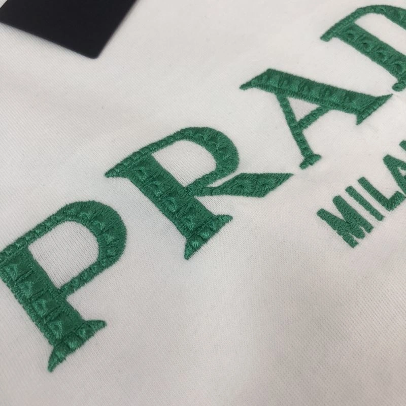 Prada T-Shirts TimelessDesign 171508