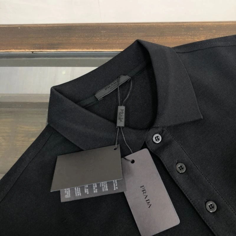 Premium Prada T-Shirts 171497