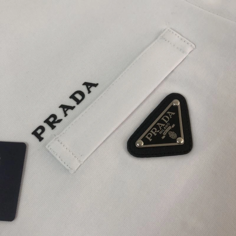 Prada T-Shirts Versatile 171496
