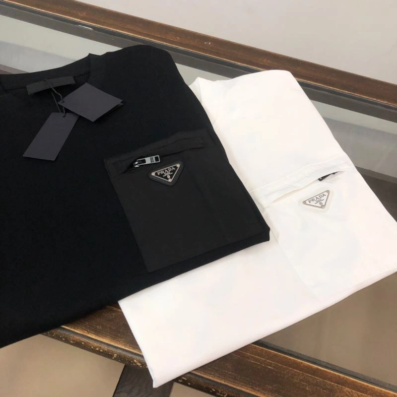 ComfortFit Prada T-Shirts 171476