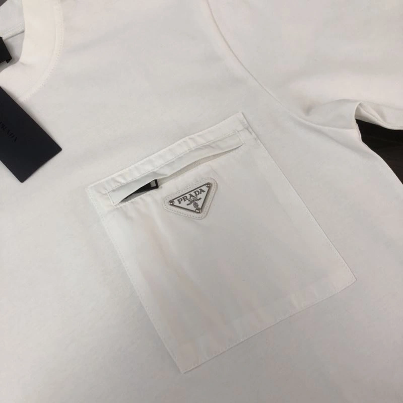 ComfortFit Prada T-Shirts 171476