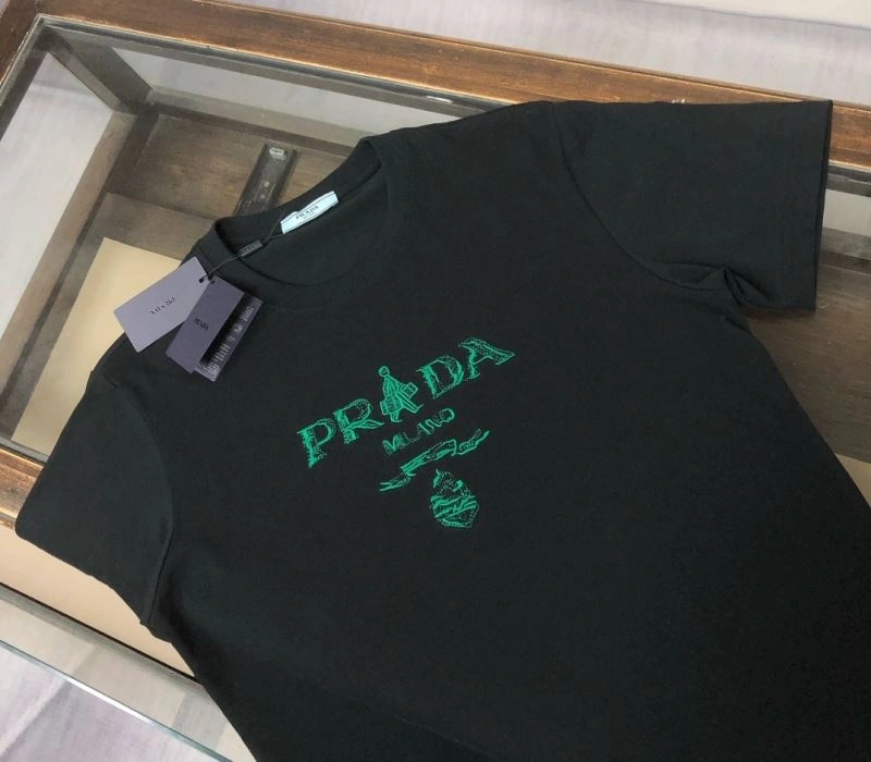 Prada T-Shirts Affordable 171472
