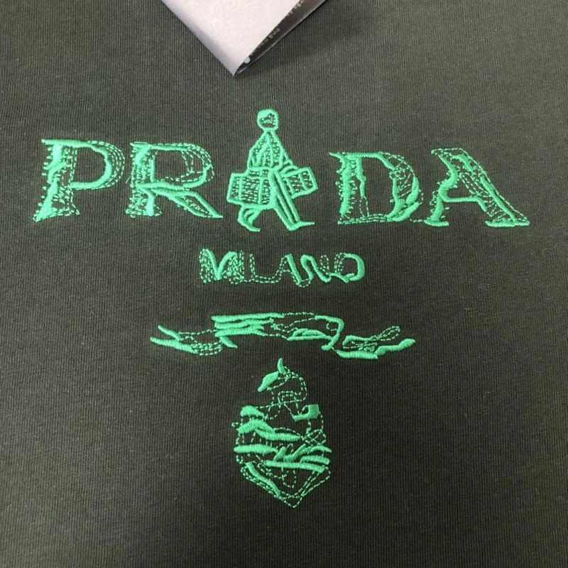 Prada T-Shirts Affordable 171472
