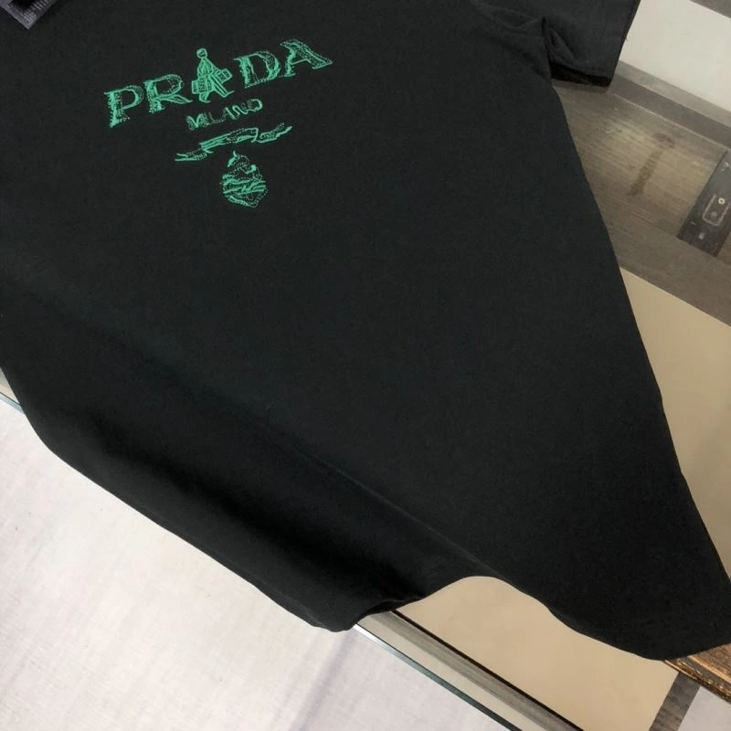 Prada T-Shirts Affordable 171472
