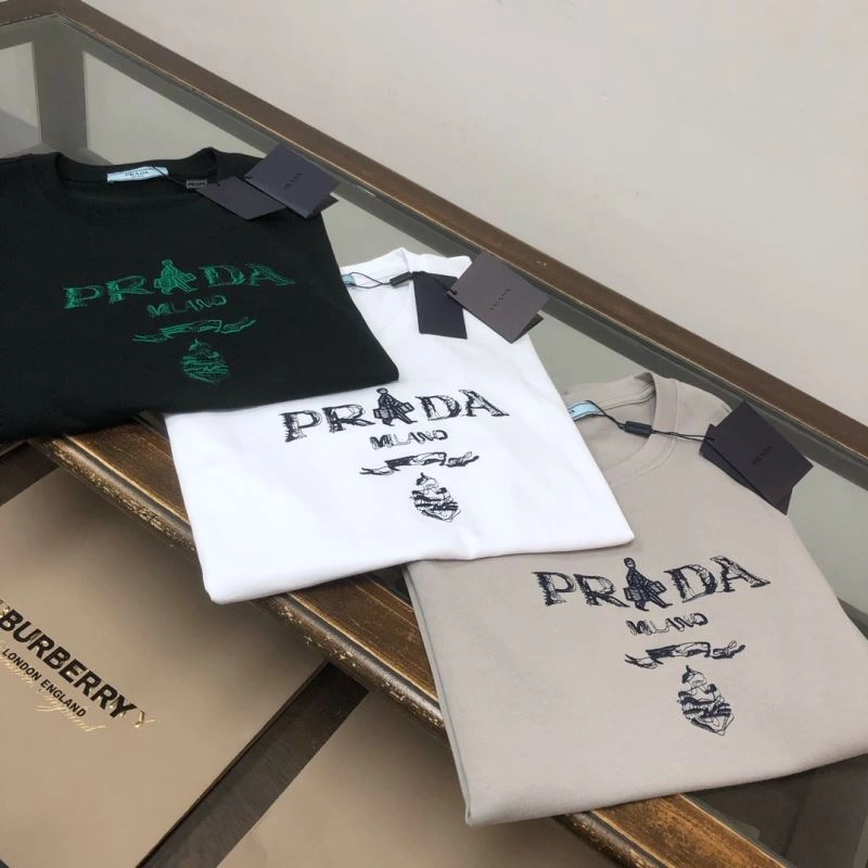 Compact Prada T-Shirts 171473