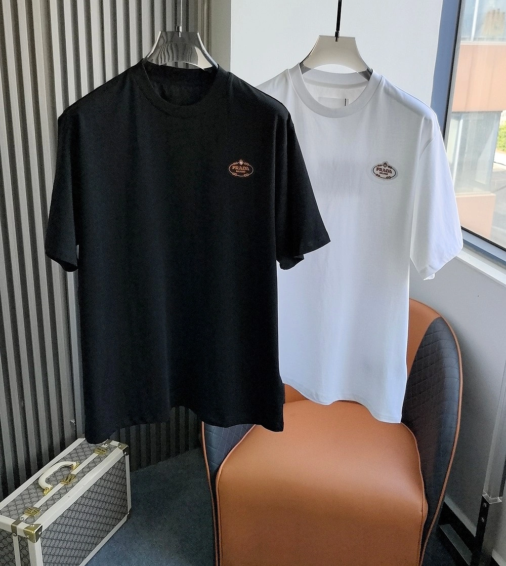 Classic Prada T-Shirts 171457