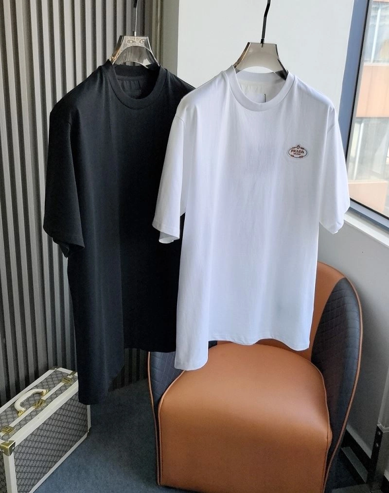 Classic Prada T-Shirts 171457