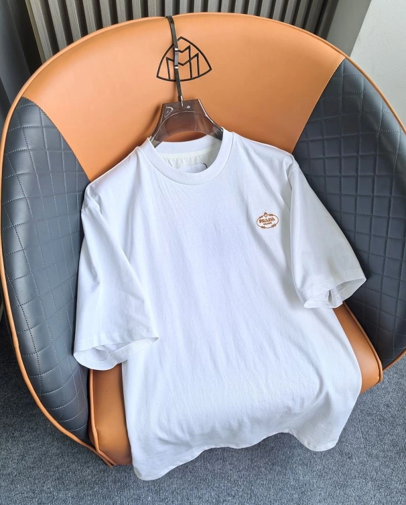 Classic Prada T-Shirts 171457