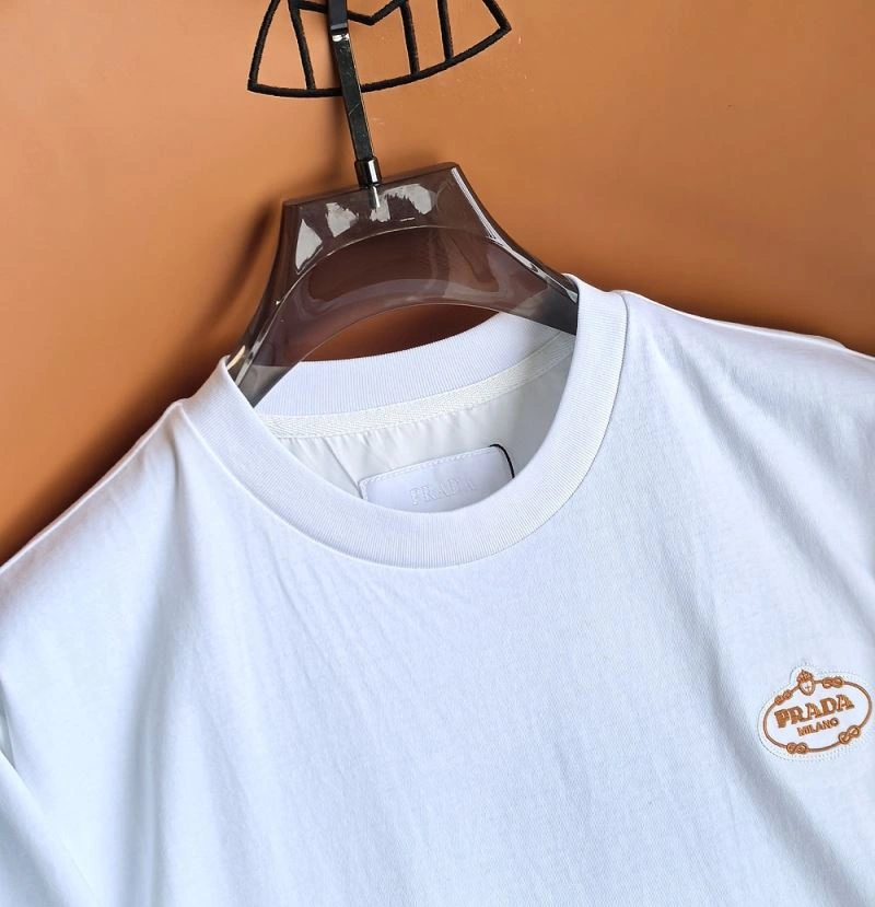 Classic Prada T-Shirts 171457