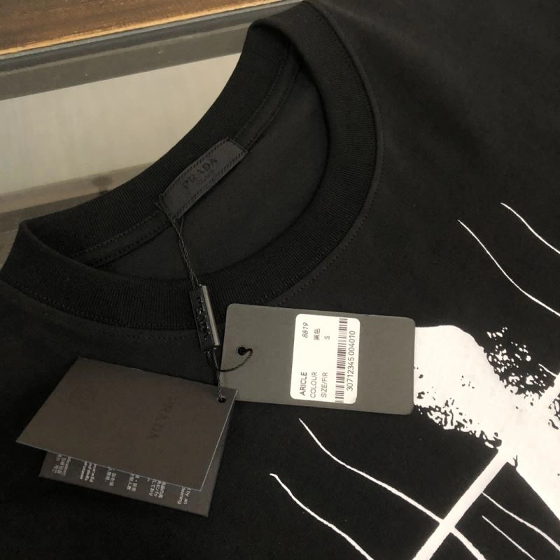 Compact Prada T-Shirts 171452