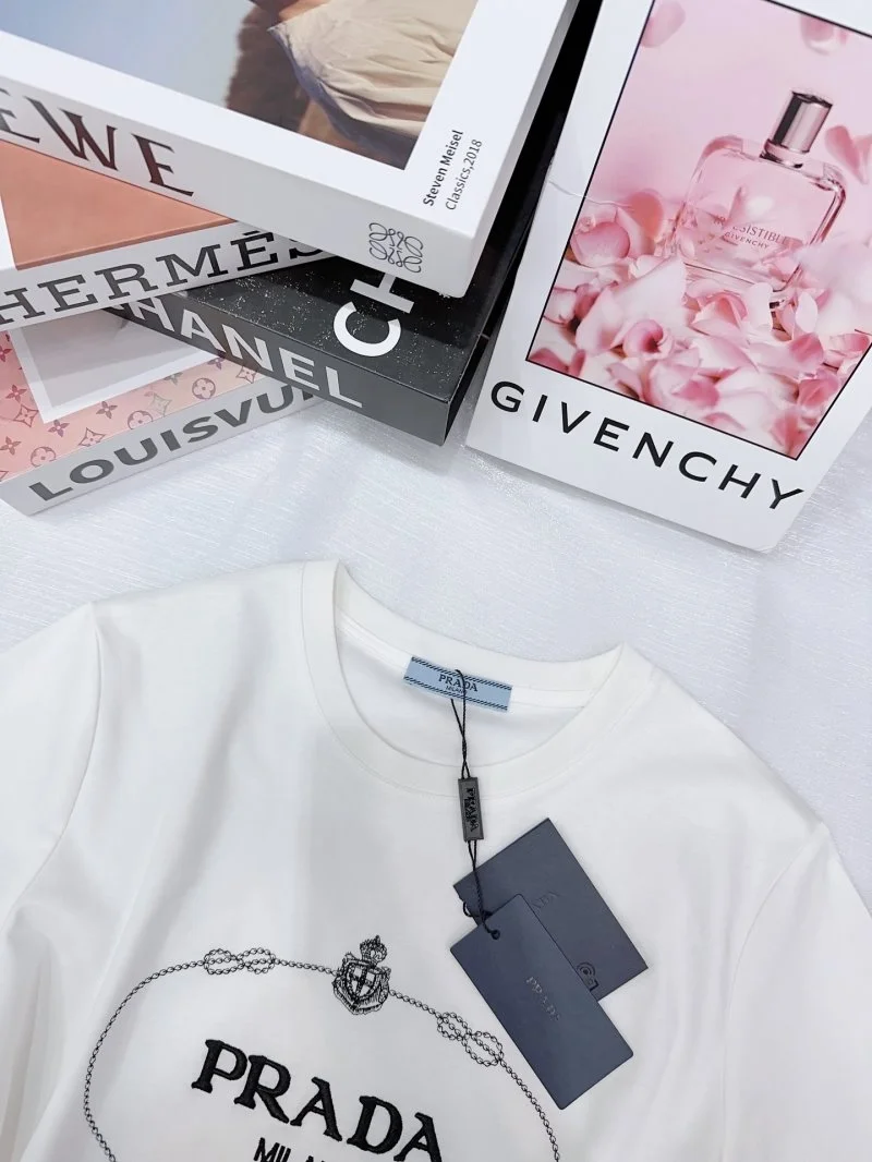 Prada T-Shirts Lightweight 166206