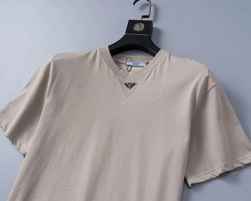 Prada T-Shirts Trendsetting 165595