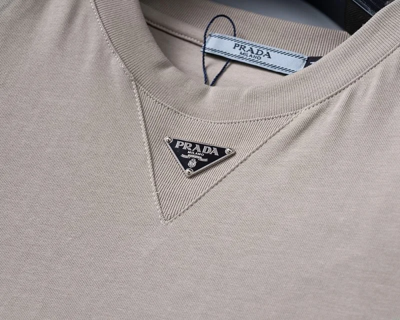 Prada T-Shirts Trendsetting 165595