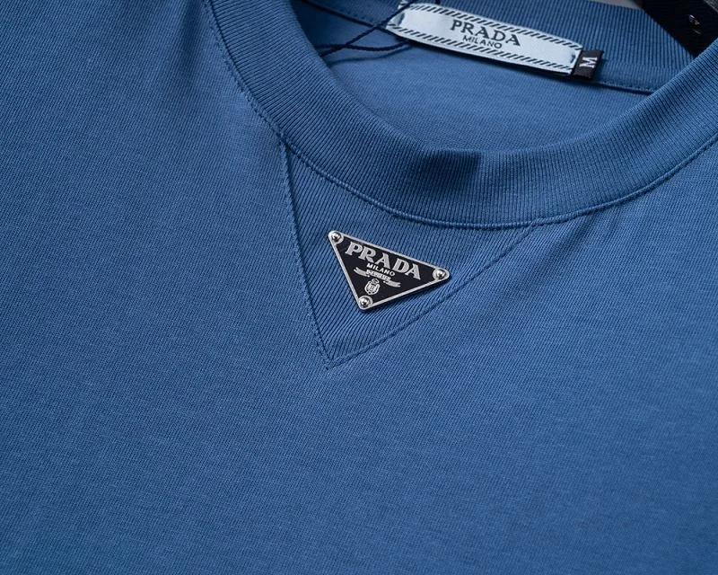 Prada T-Shirts Trendsetting 165595