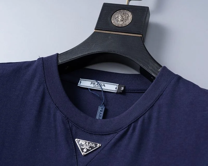 Prada T-Shirts Trendsetting 165595