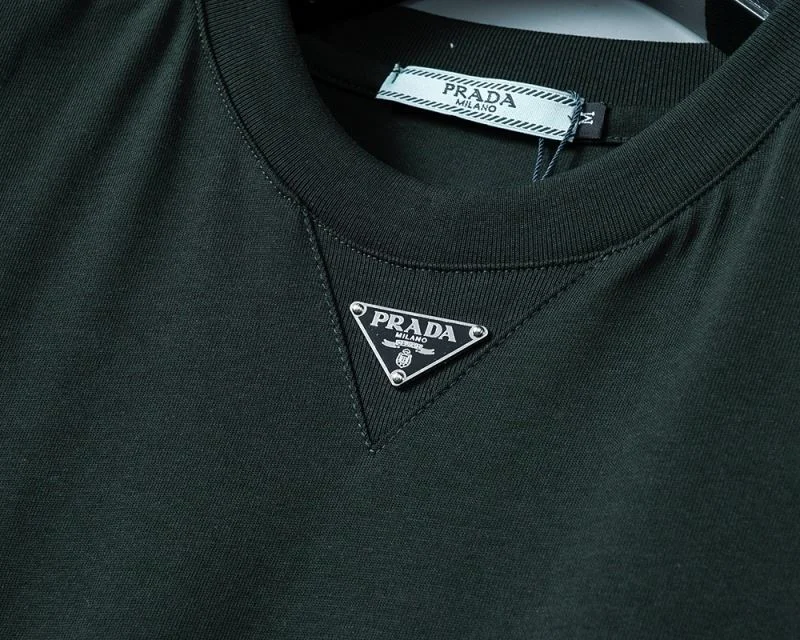 Prada T-Shirts Trendsetting 165595