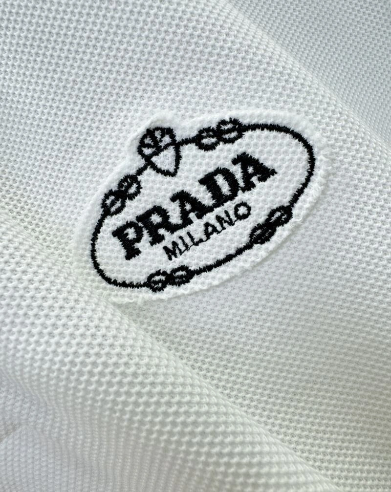 Unisex Prada T-Shirts 170700
