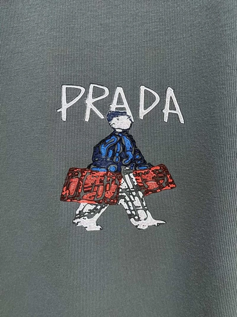 ModernLook Prada T-Shirts 170675
