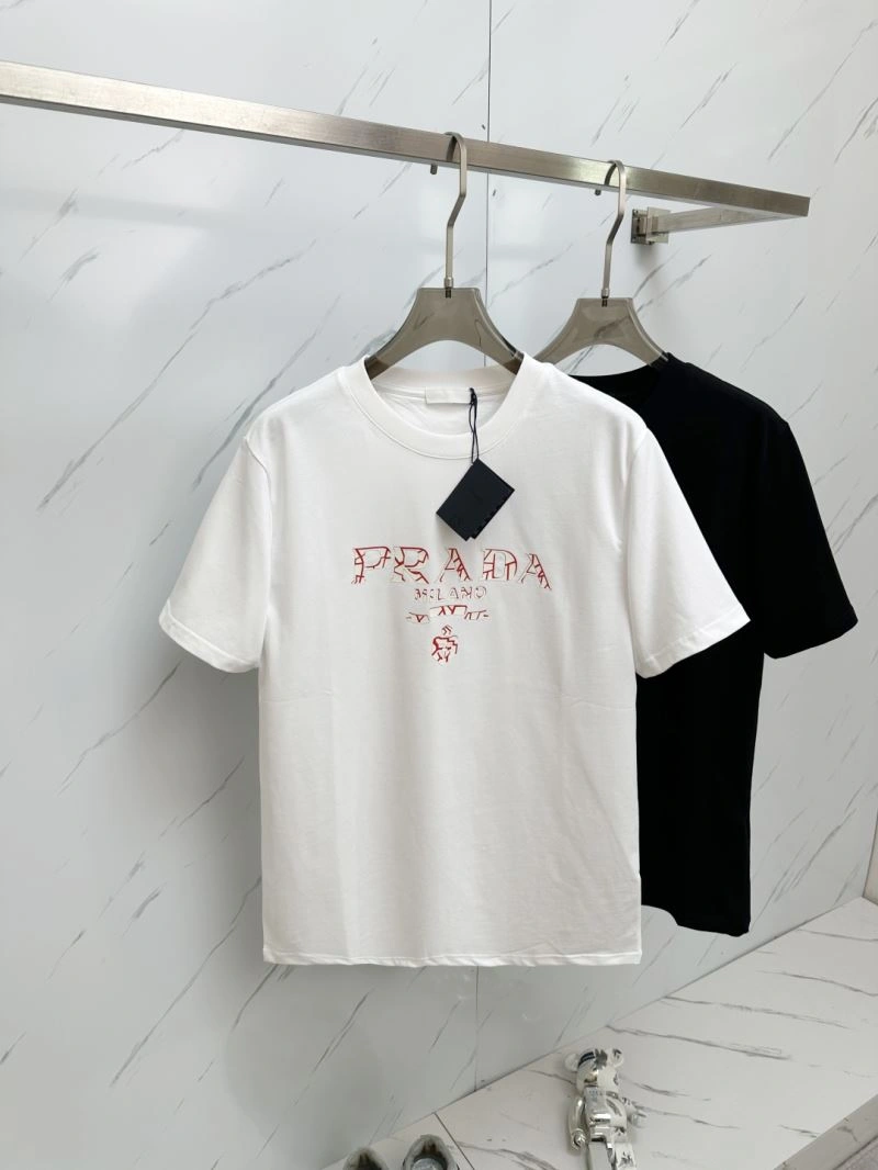 WellDesigned Prada T-Shirts 170667