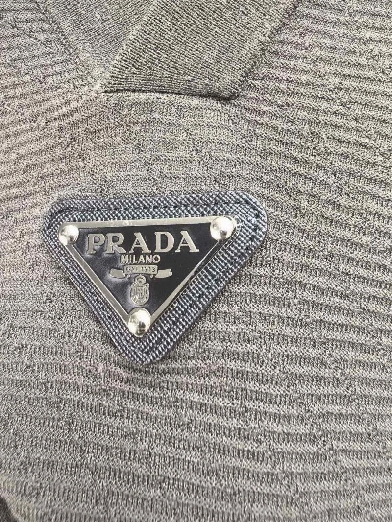 Prada T-Shirts Comfortable 170639