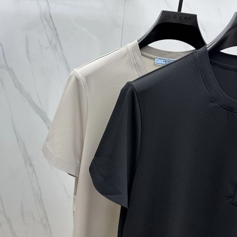 Prada T-Shirts TimelessDesign 170634