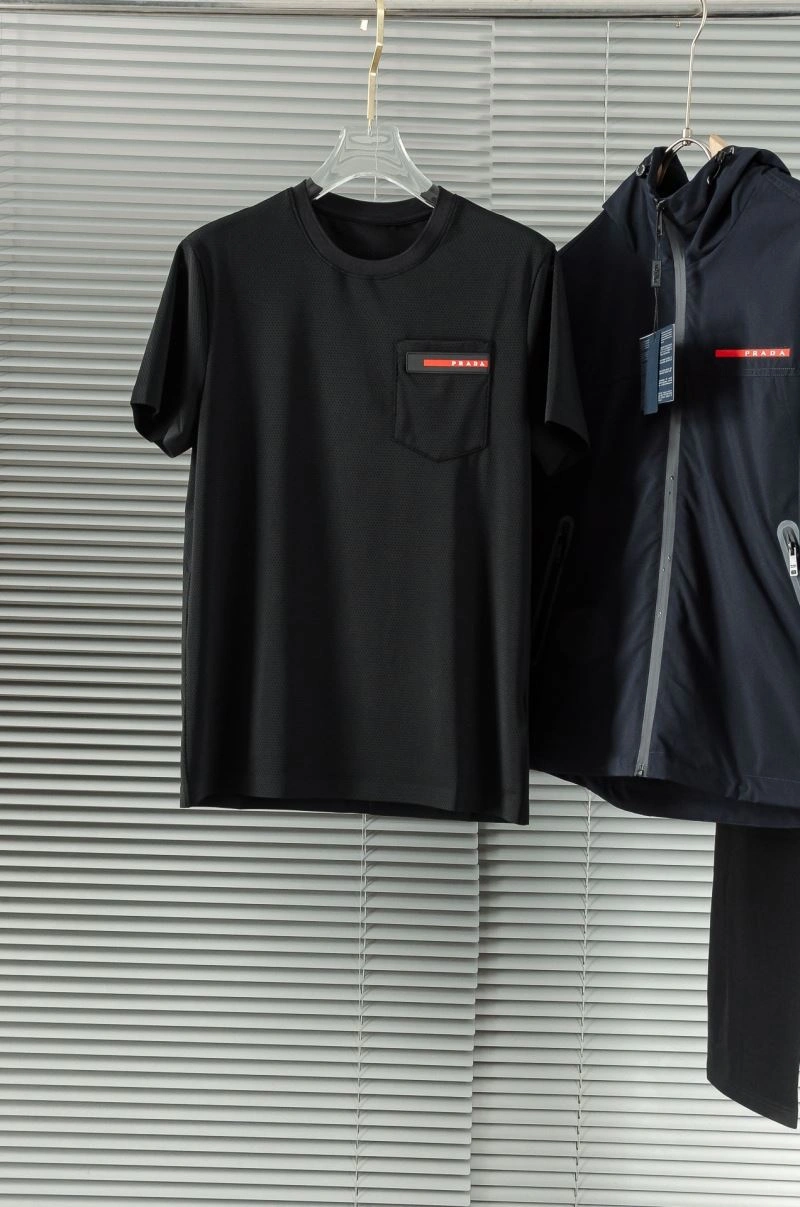 Modern Prada T-Shirts 170630