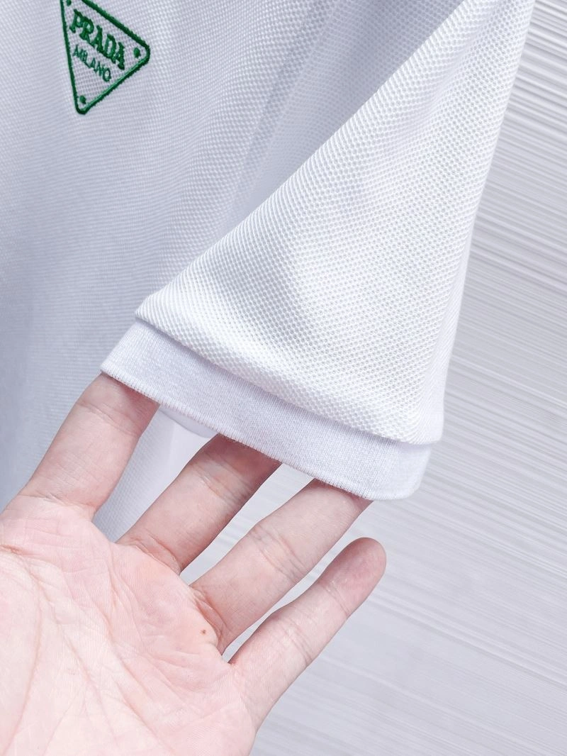 Premium Prada T-Shirts 170637