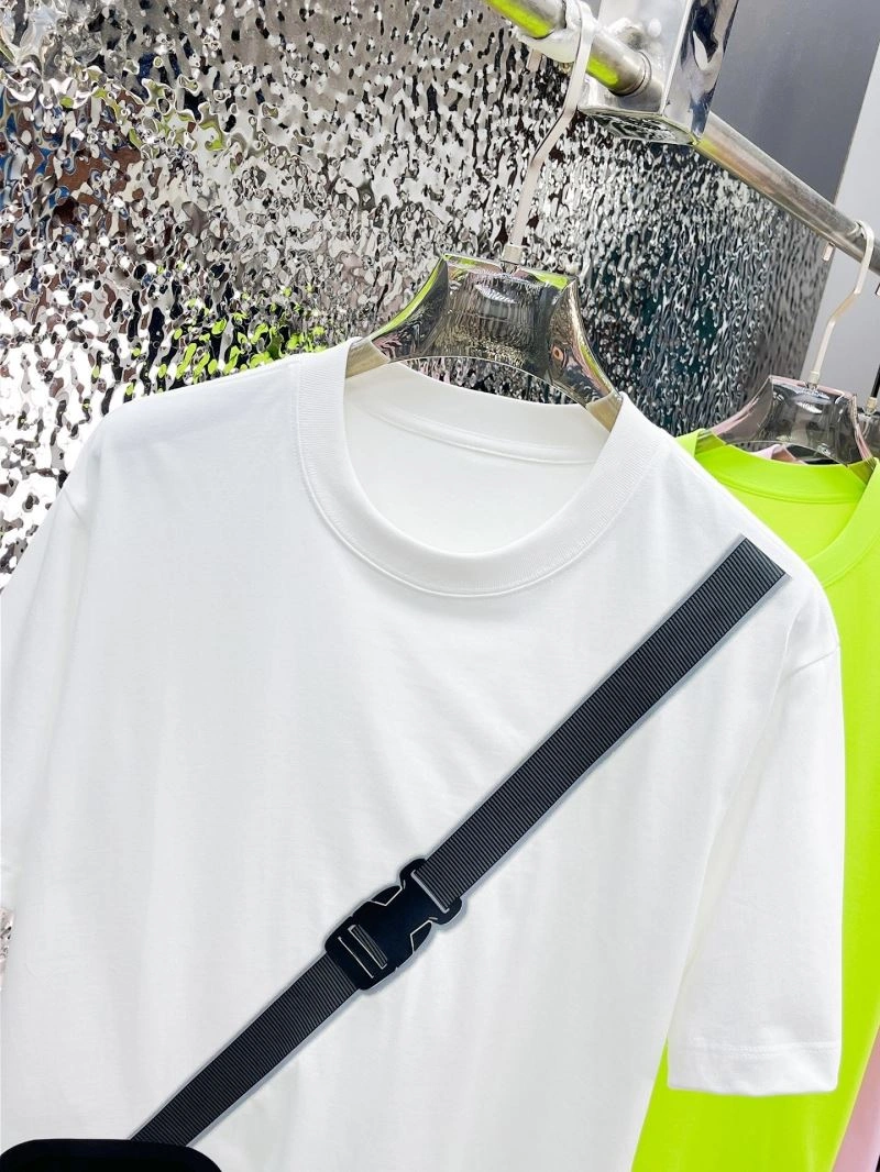 Reliable Prada T-Shirts 170601