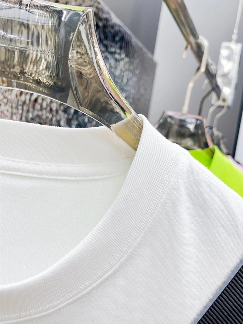 Reliable Prada T-Shirts 170601