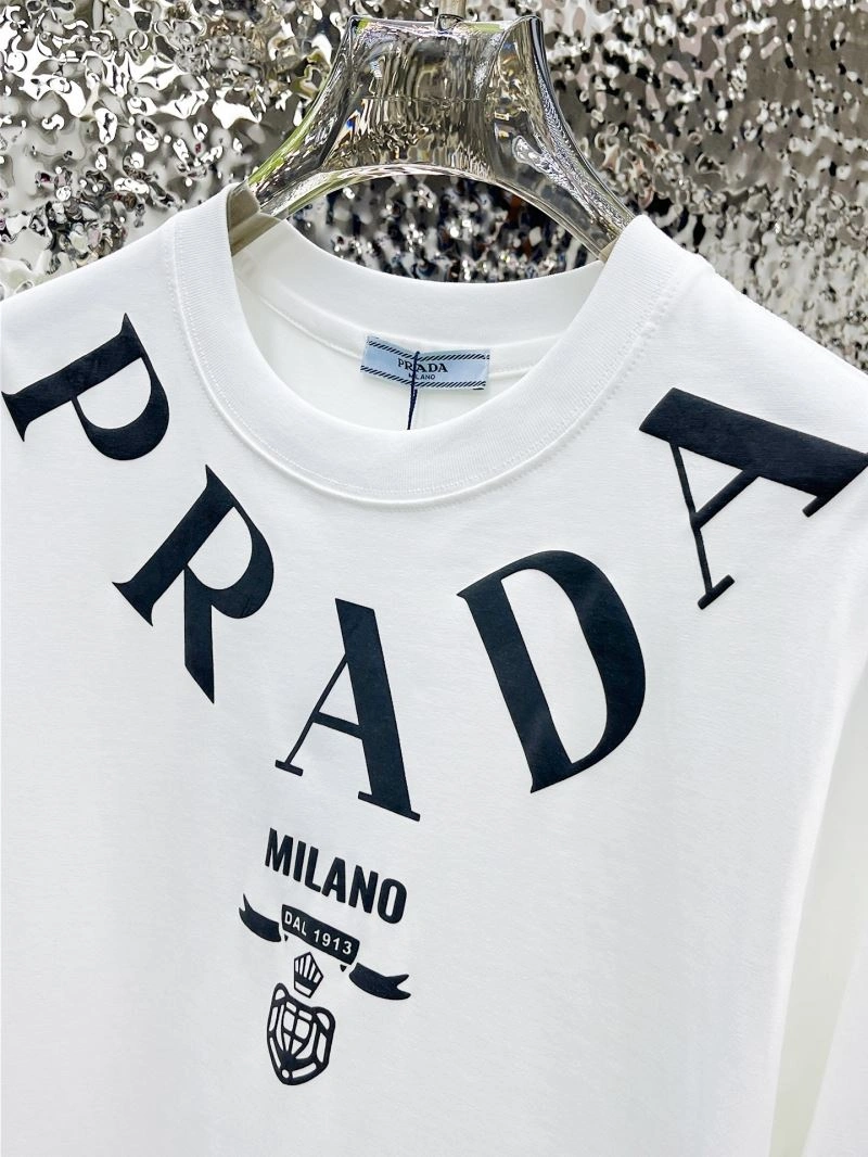 SunProtective Prada T-Shirts 170635