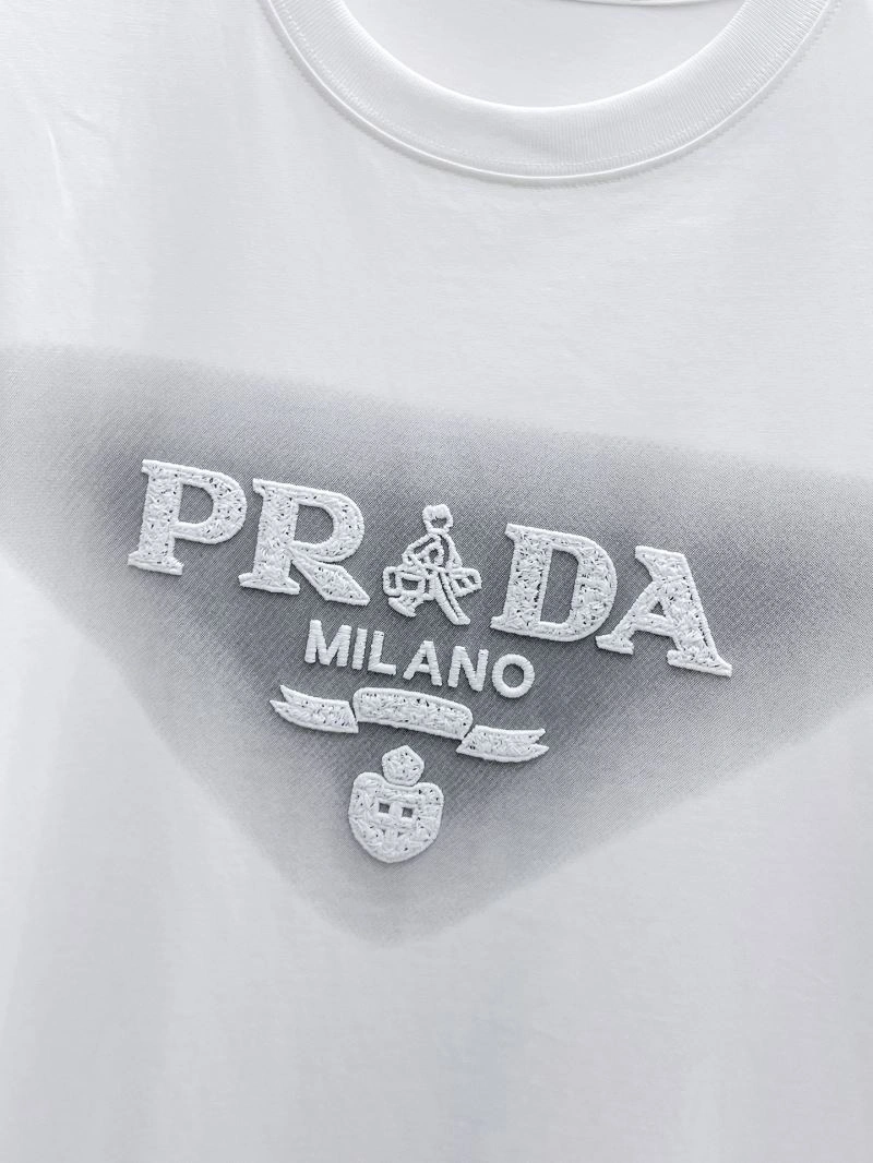 Breathable Prada T-Shirts 170627