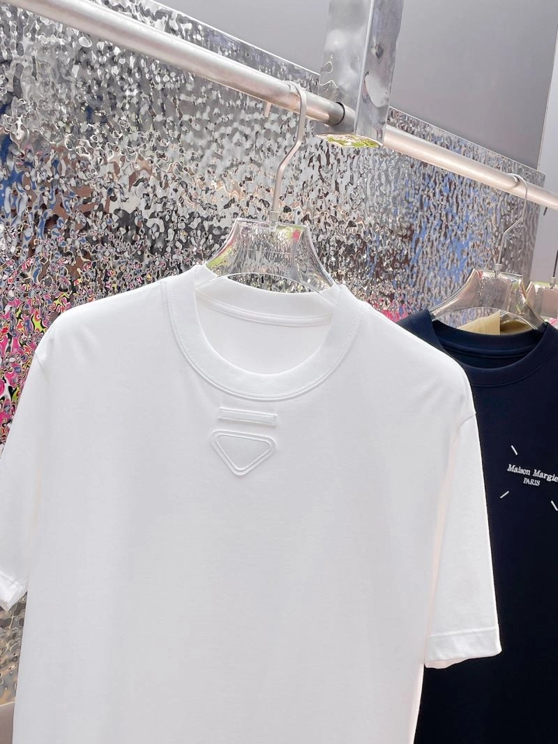 TechFriendly Prada T-Shirts 170620