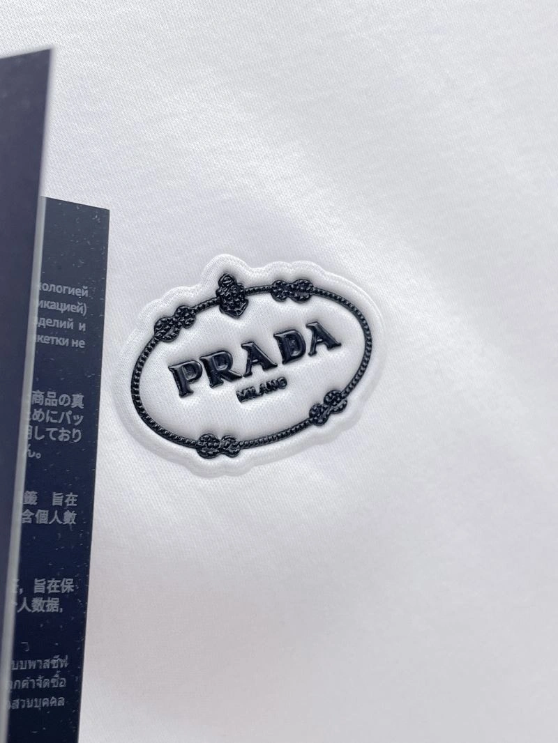 Prada T-Shirts Versatile 170609