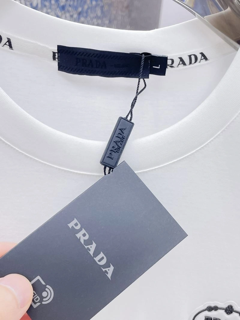 Prada T-Shirts Versatile 170609