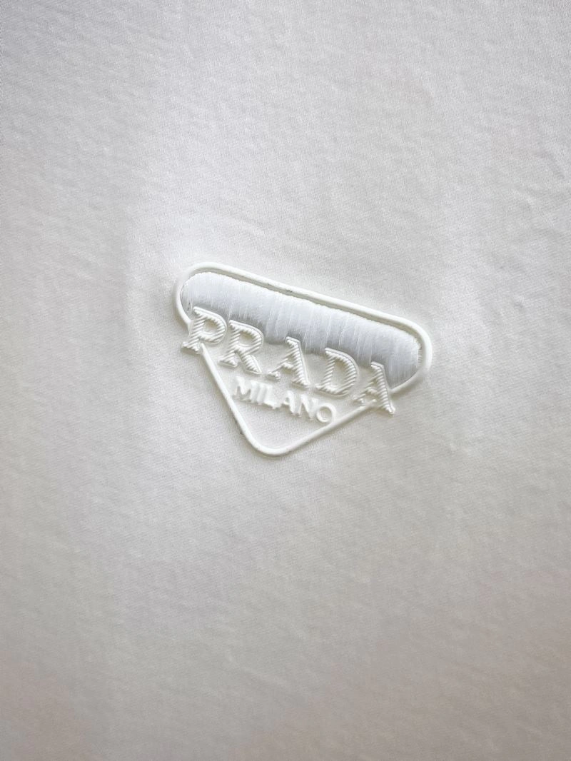 Compact Prada T-Shirts 170573