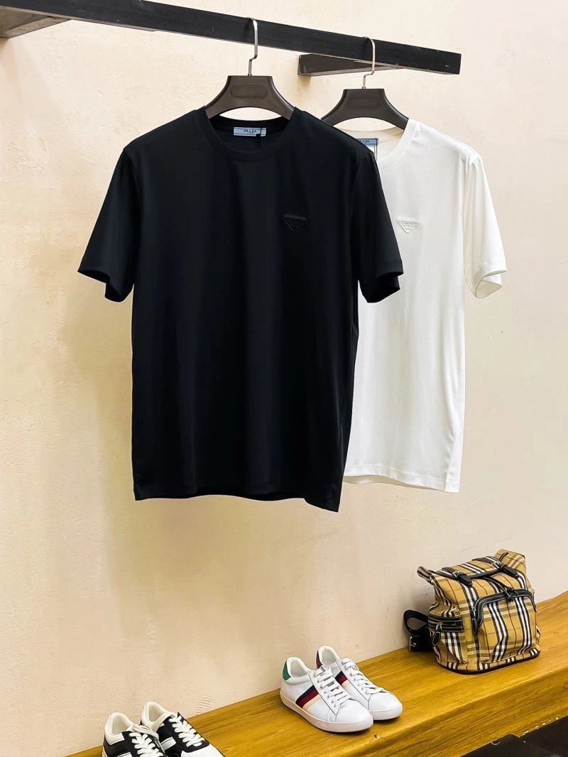 Compact Prada T-Shirts 170573