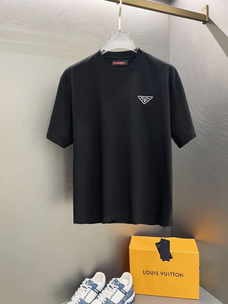 Prada T-Shirts Affordable 170558
