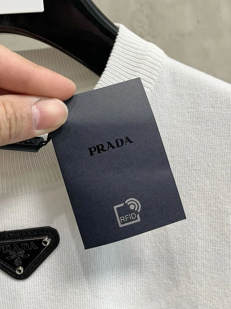 Bright Prada T-Shirts 170547