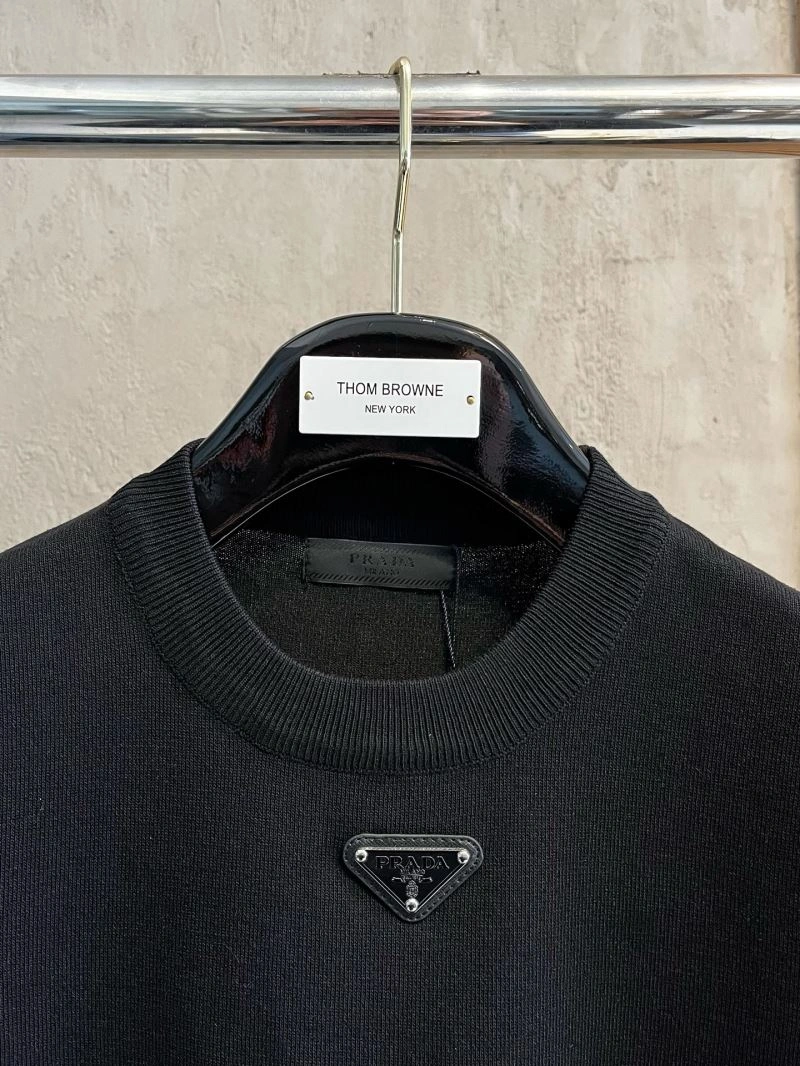 Flexible Prada T-Shirts 170590